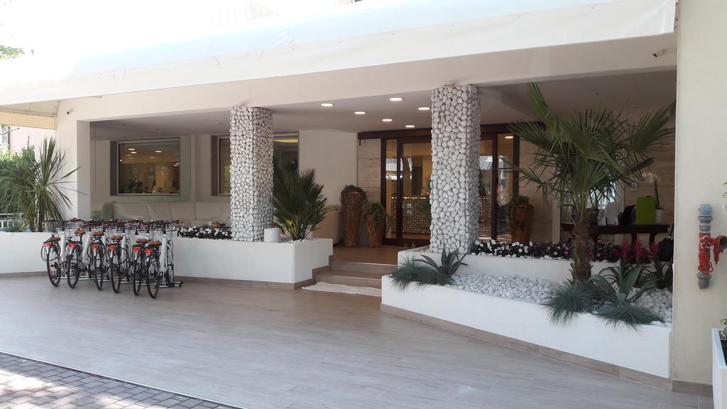 Hotel Bellariva Lido di Jesolo Exterior foto