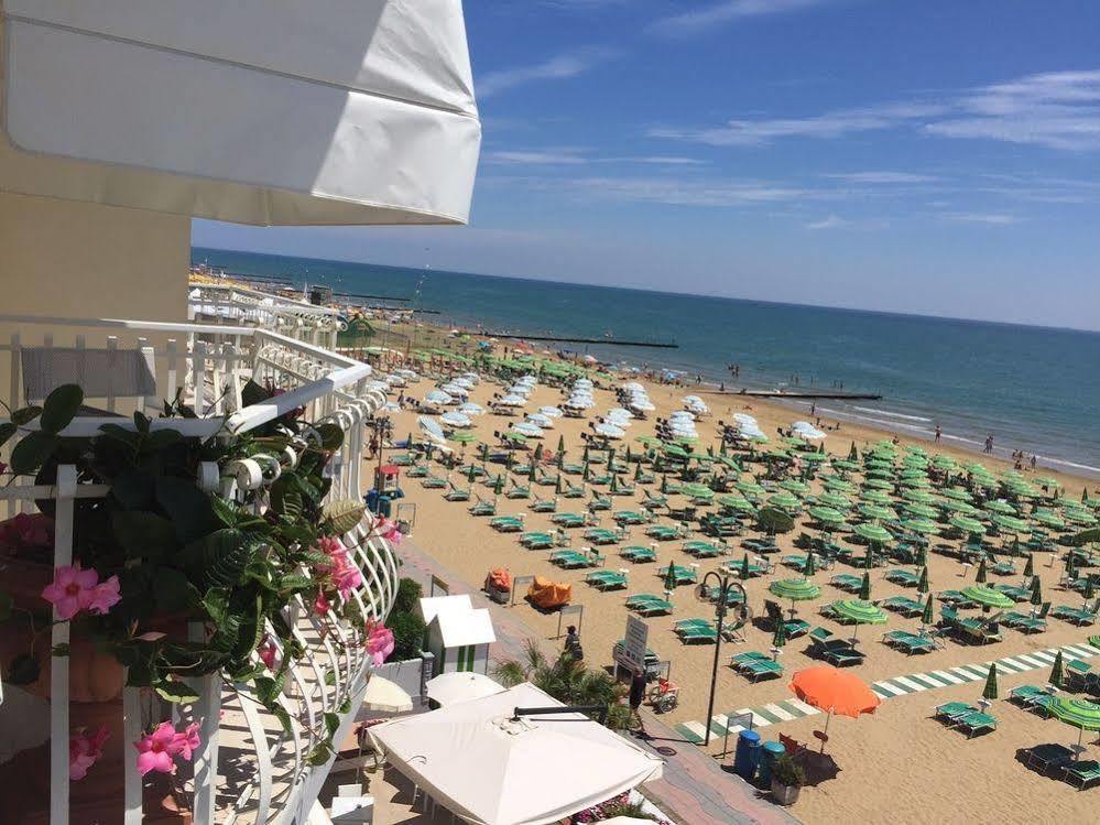 Hotel Bellariva Lido di Jesolo Exterior foto